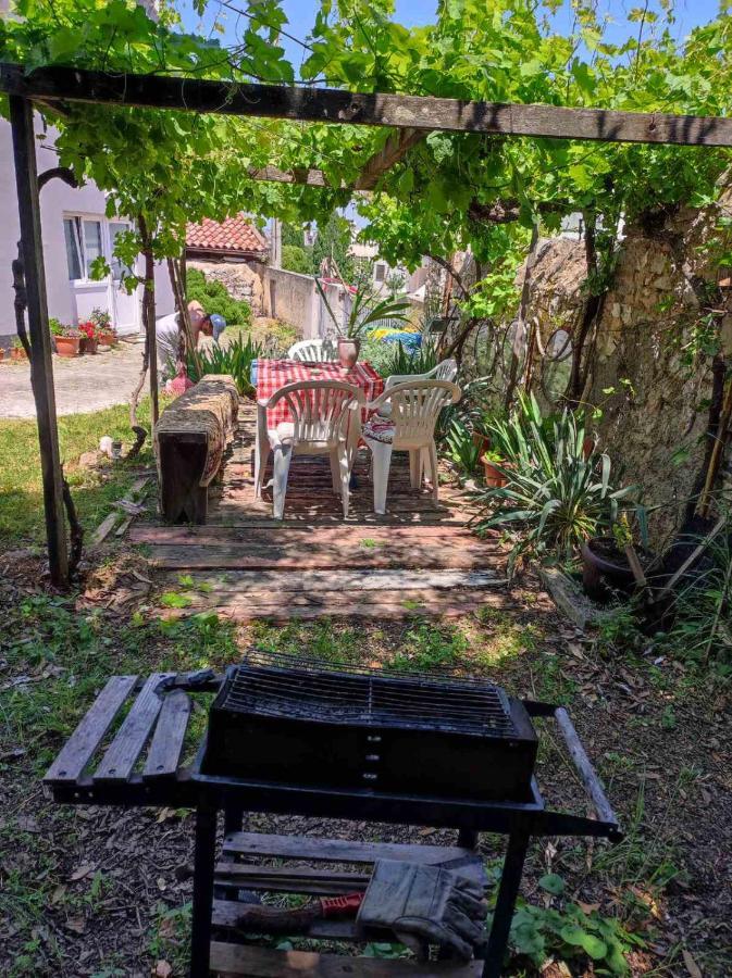 Konoba Yan Apartman Póla Kültér fotó