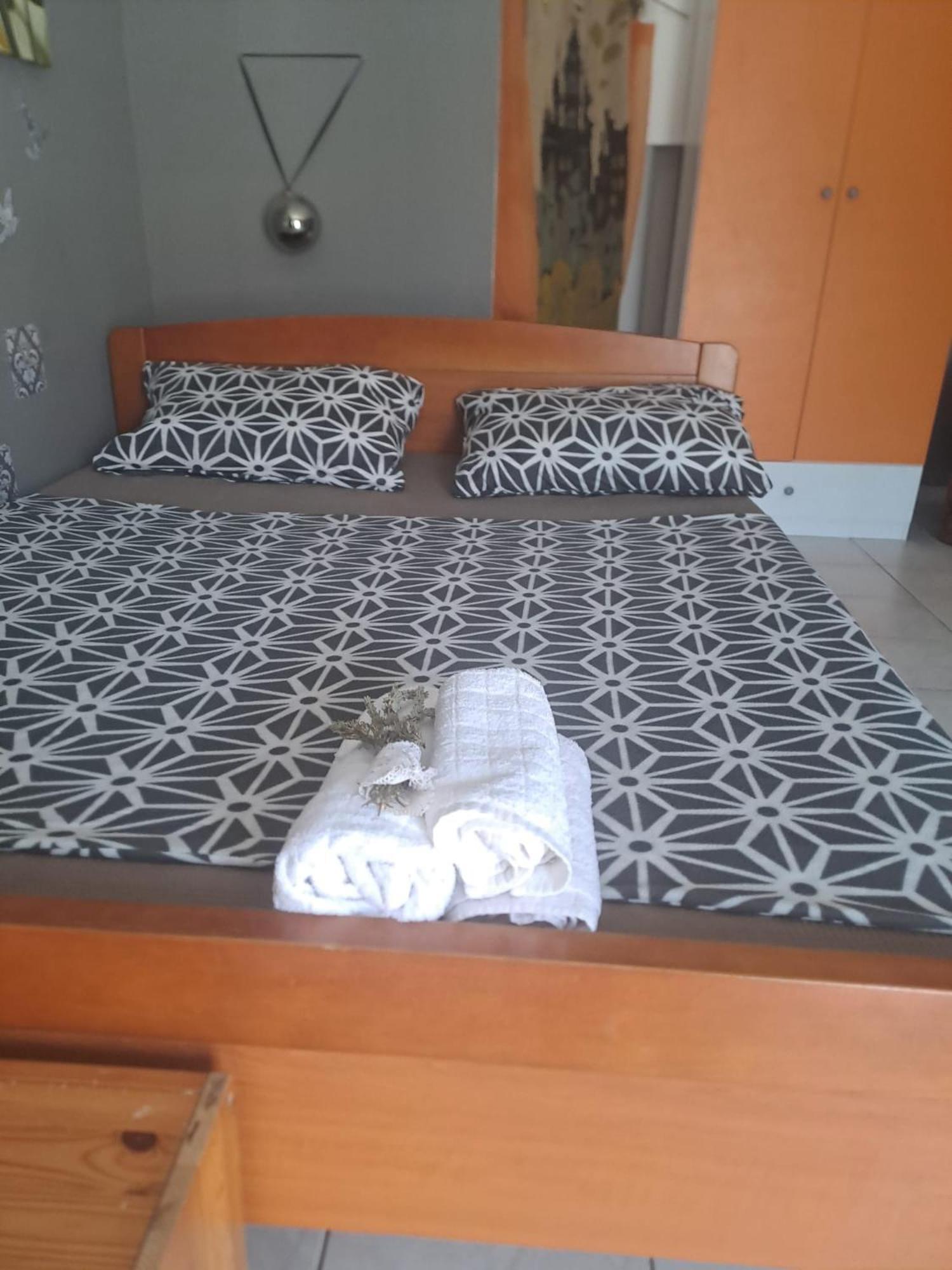 Konoba Yan Apartman Póla Kültér fotó